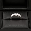 Bague de fiançailles - Solitaire épuré or gris et diamants 2