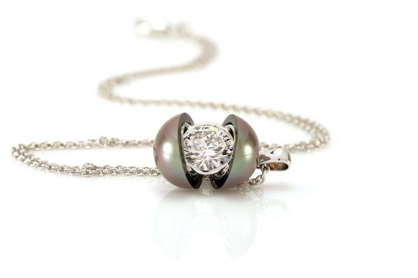 Pendentif Secret, Perle et Diamant 4