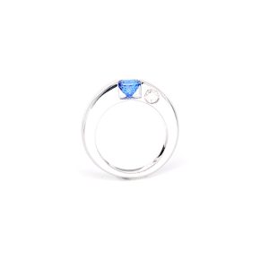 Solitaire, or 18k et saphir bleu 1