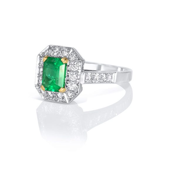 bague or blanc, diamants et émeraude 7