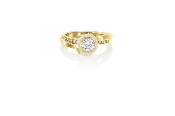 solitaire Ruban croisé en or jaune et perle blanche 5